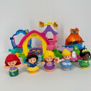 Fisher Price Little People Disney Princess Parade Vehicle 5 Princess Train Set
